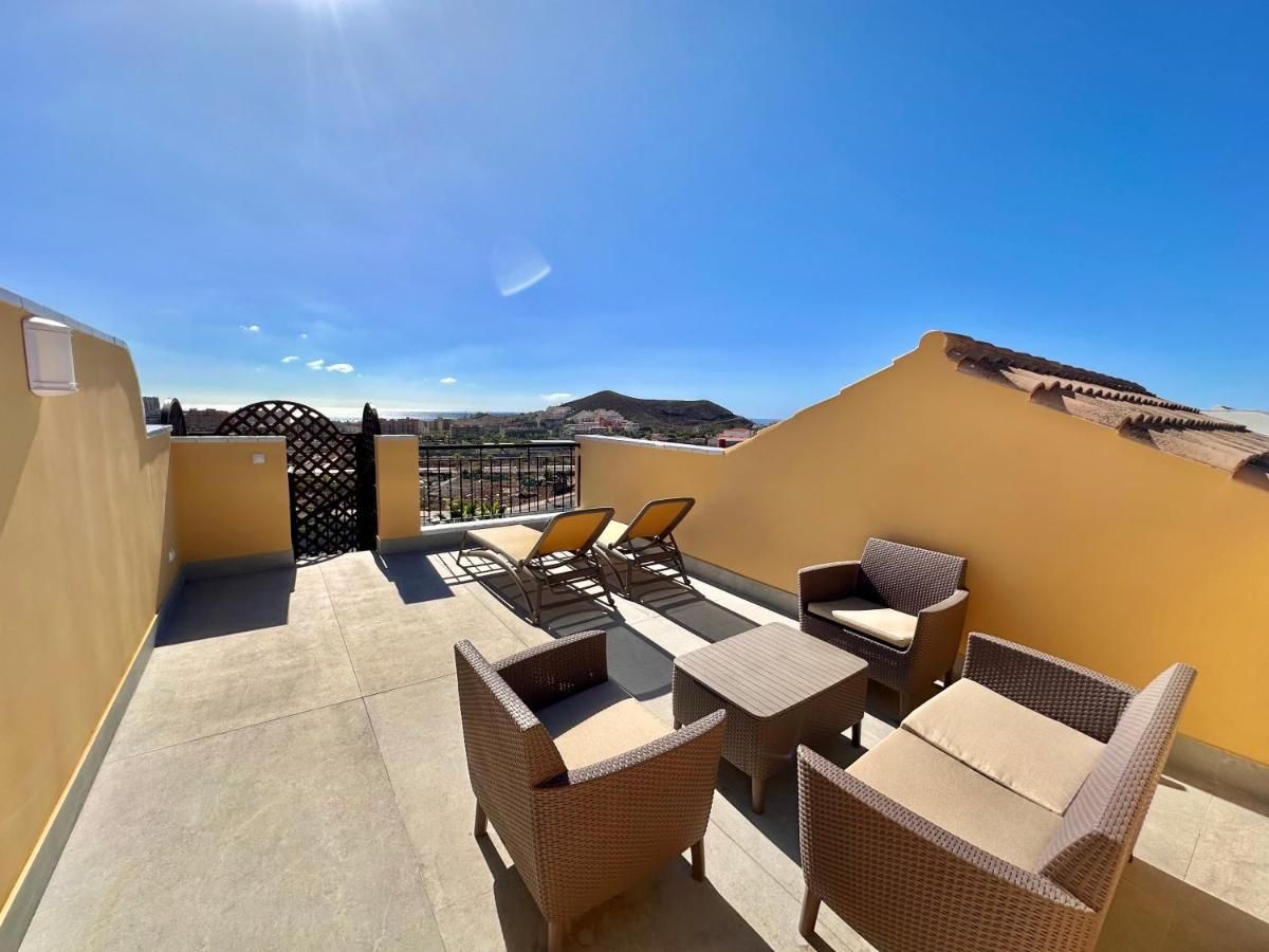 Sunset & Heated Pool Apartment Los Cristianos (Tenerife)