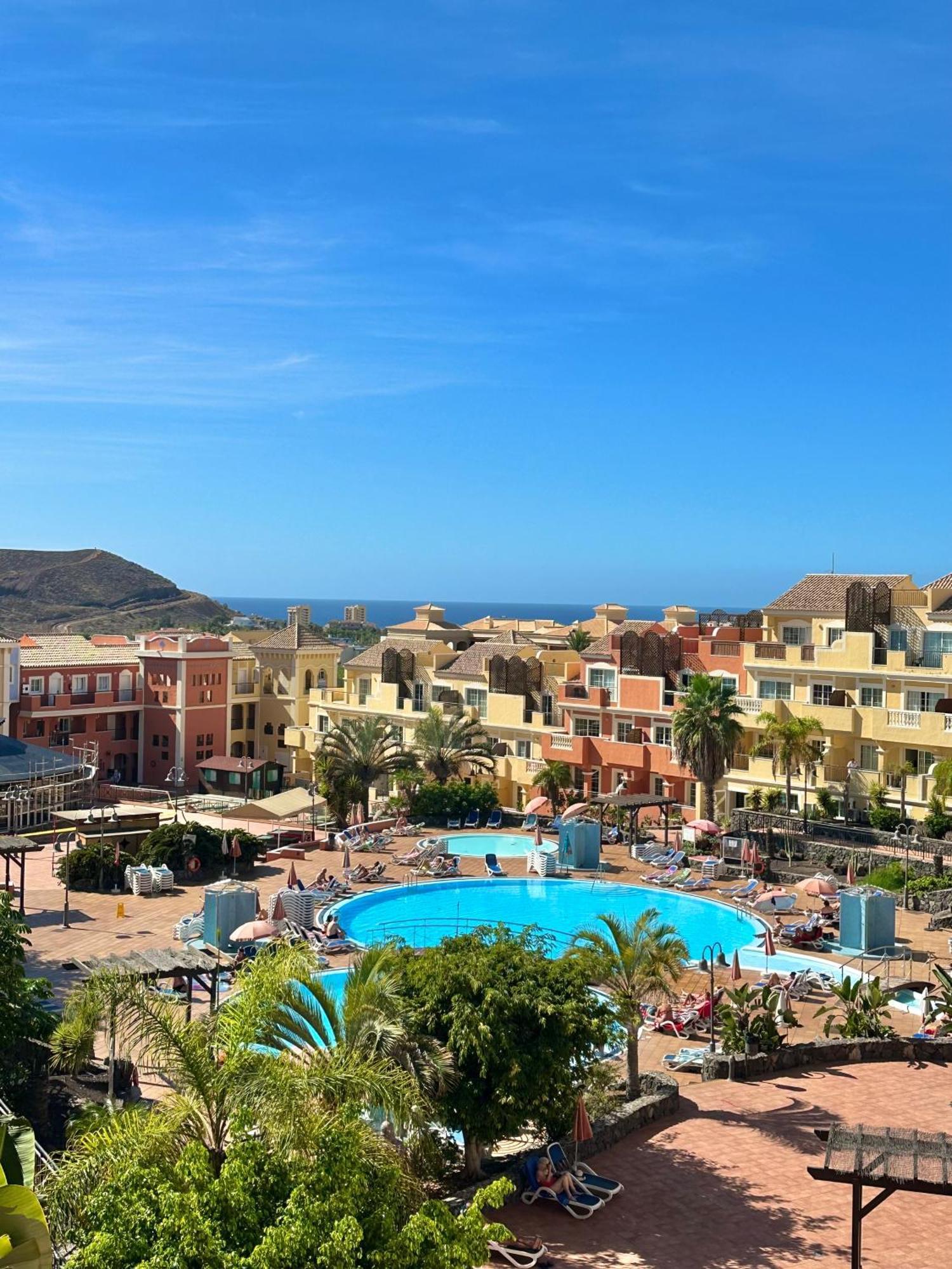 Apartment Sunset & Heated Pool Los Cristianos (Tenerife)