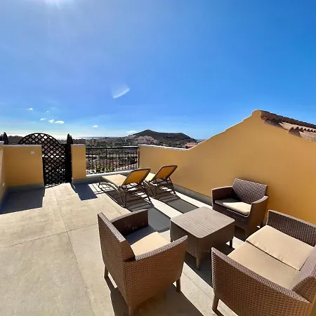 Sunset Apartment & Heated Pool Los Cristianos  Esterno foto